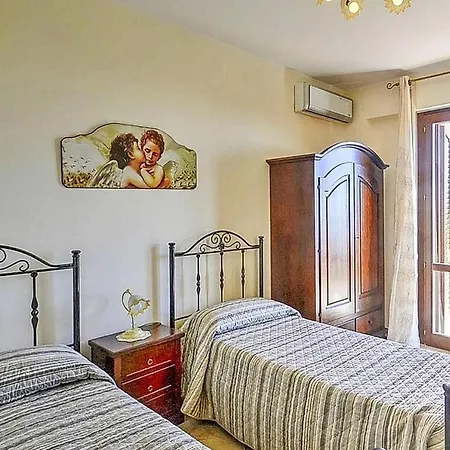Terraced House - Isi01102a-iyg *